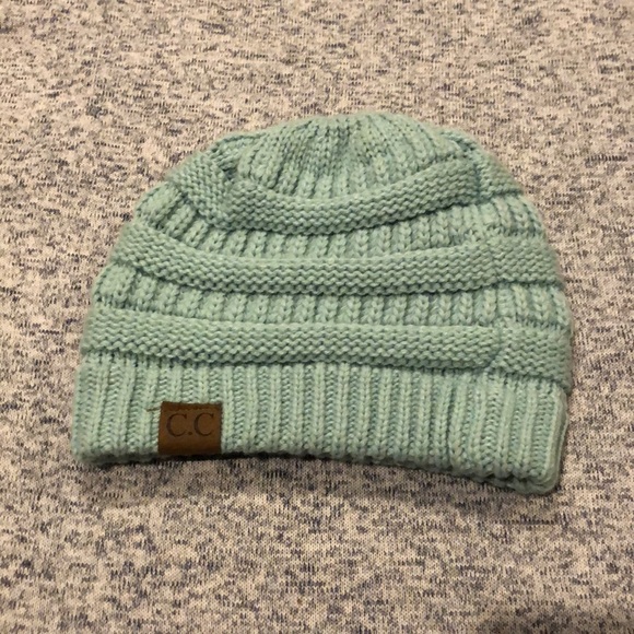 C.C Beanie - Picture 1 of 2